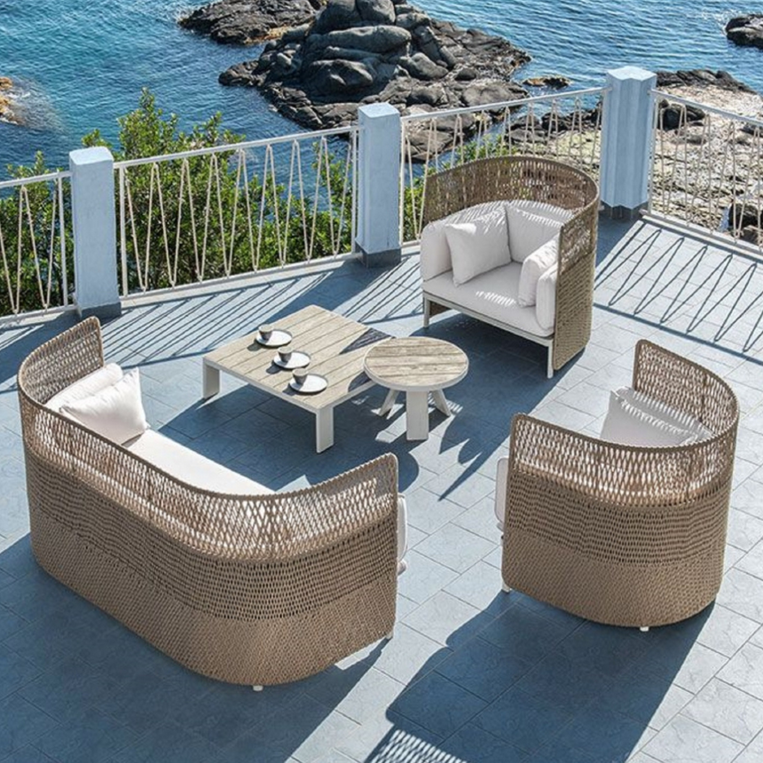 Esedra kerti dohányzóasztal