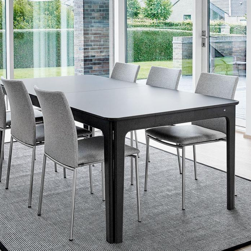 Kilt garden coffee table