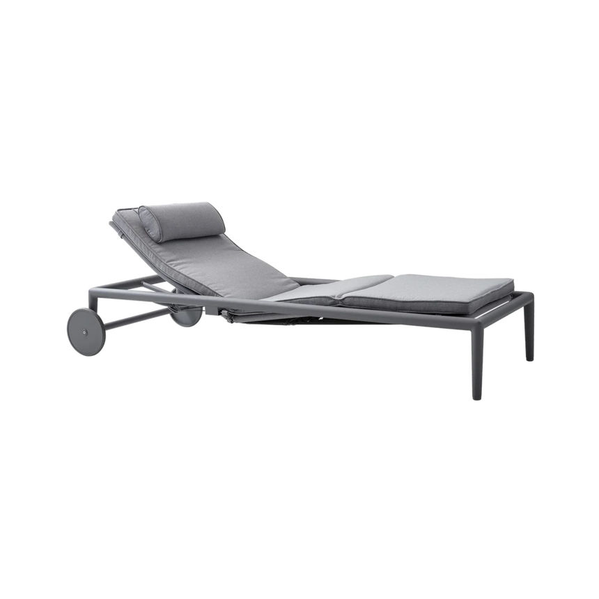 Elegance fabric chair