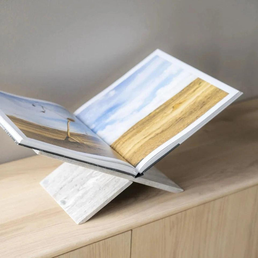 Tsun marble bookcase