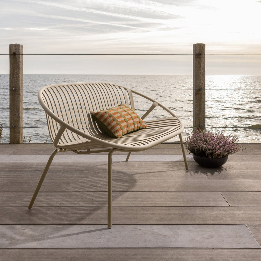 Bruce kerti pad – Játékos design és tartós kivitel