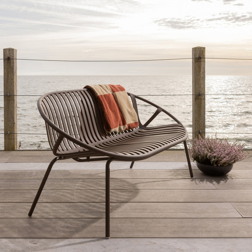 Bruce kerti pad – Játékos design és tartós kivitel