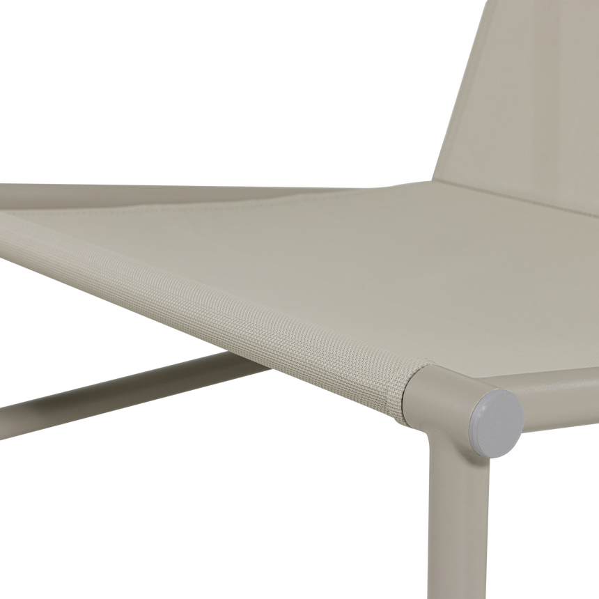 Elvo kerti lounge fotel – Minimalista alumínium vázzal