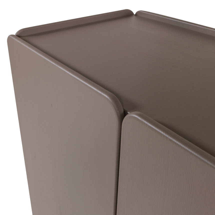 Root kétajtós szekrény – Csiszolt fenyőfából