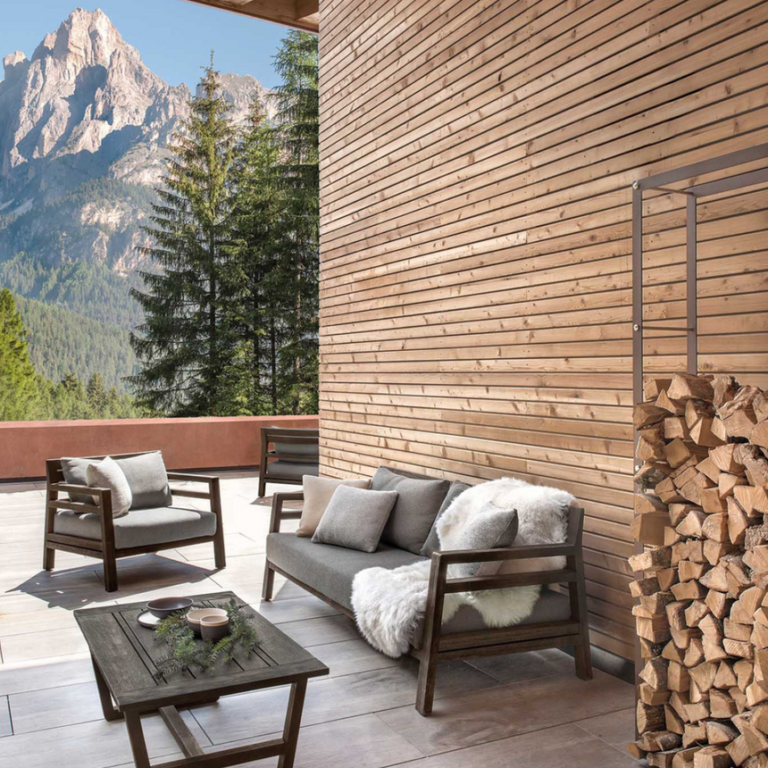 Kilt garden coffee table