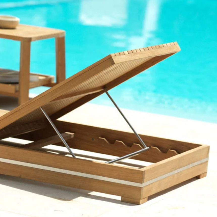 Kilt garden coffee table