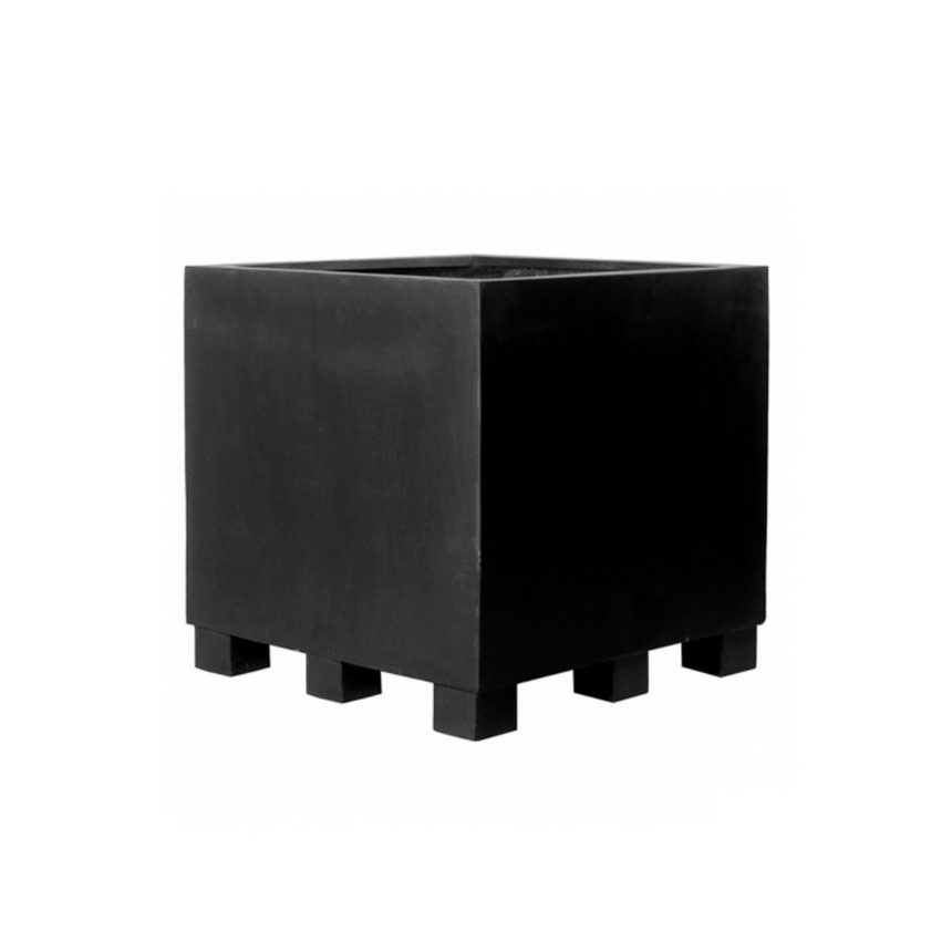 Jumbo Feet stone planter 90x90