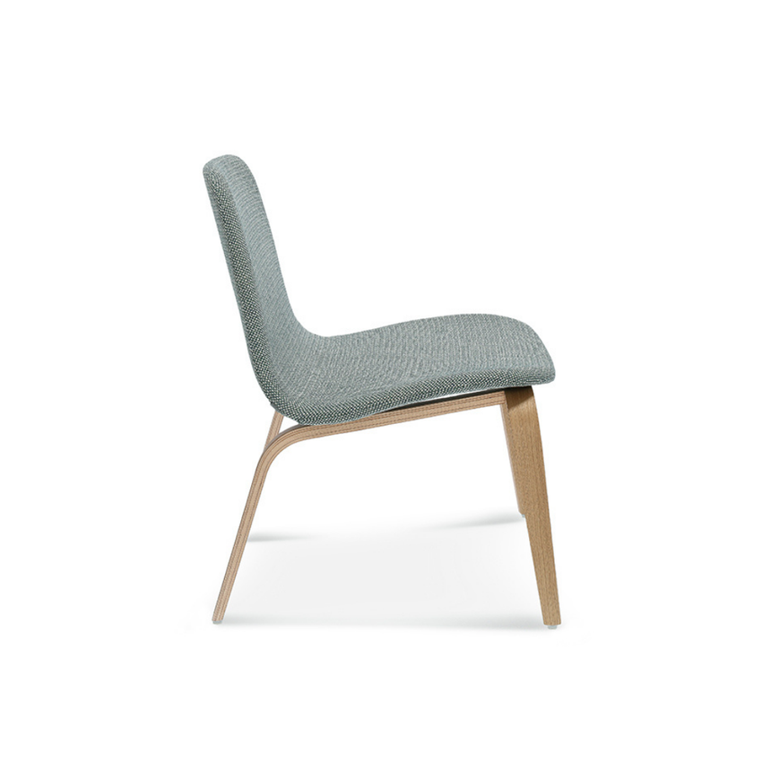 Hips-2 armchair