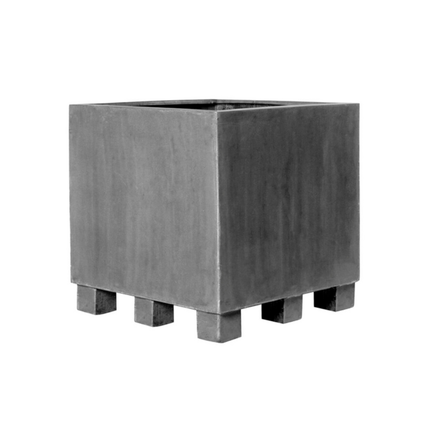 Jumbo Feet stone planter 110x110
