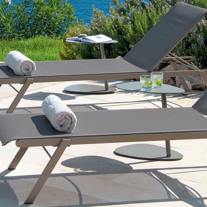 Infinity garden pouf