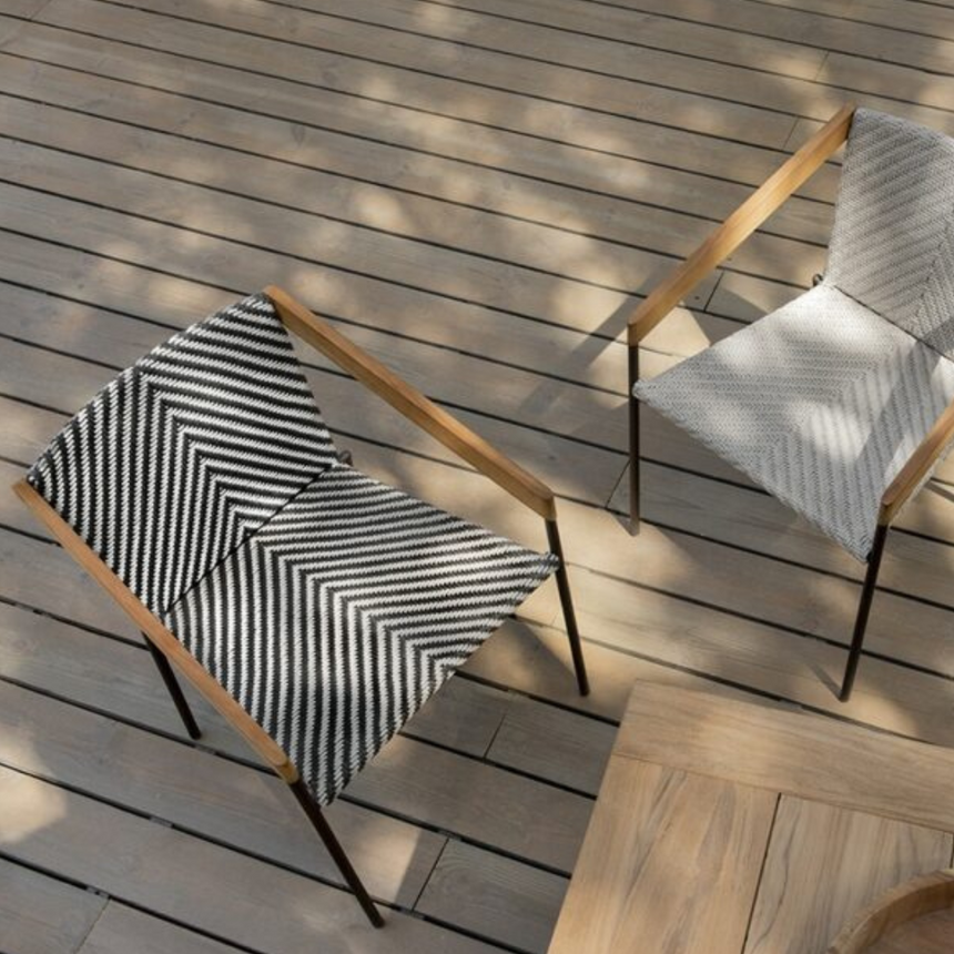 Kilt garden coffee table