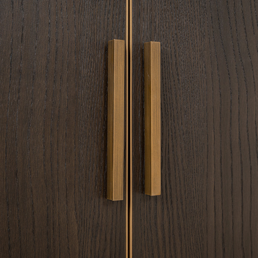 La Cantera limestone dining table