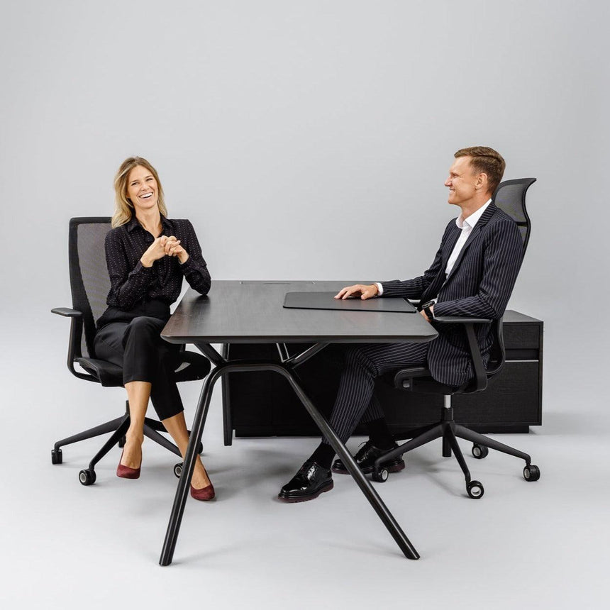 ARQUS vezetői asztal - Dutch Home