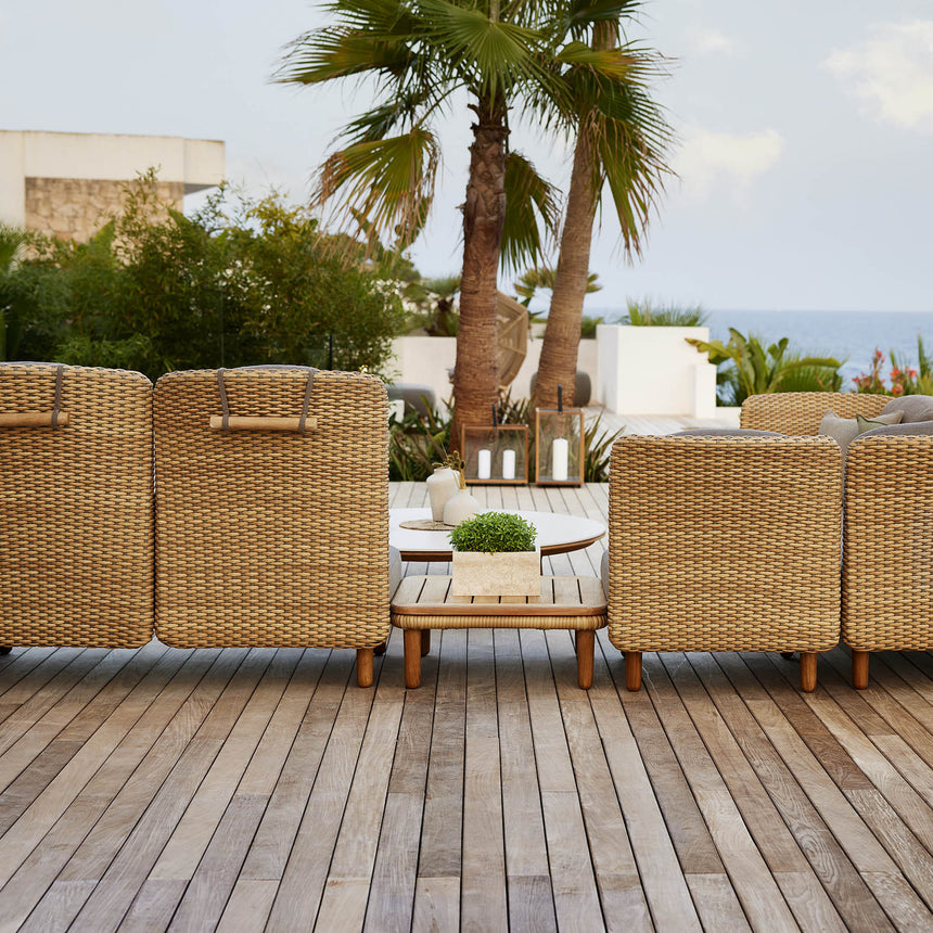 Arch fa kerti dohányzóasztal