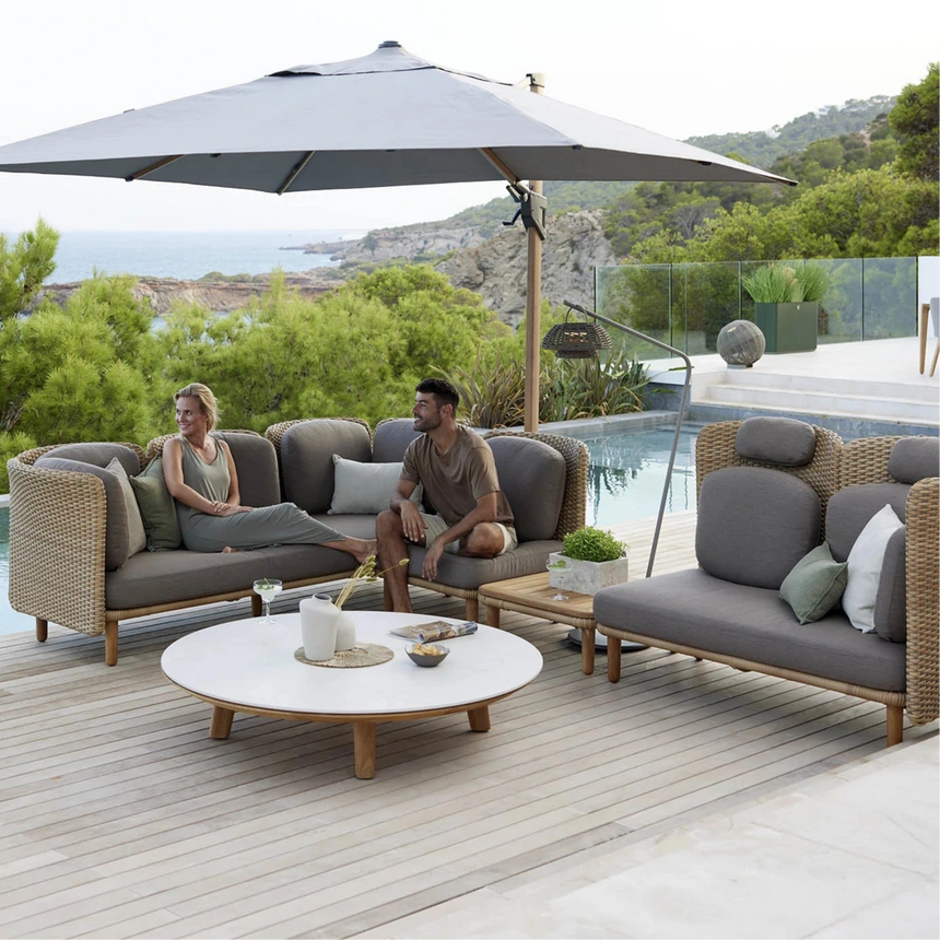 Arch fa kerti dohányzóasztal