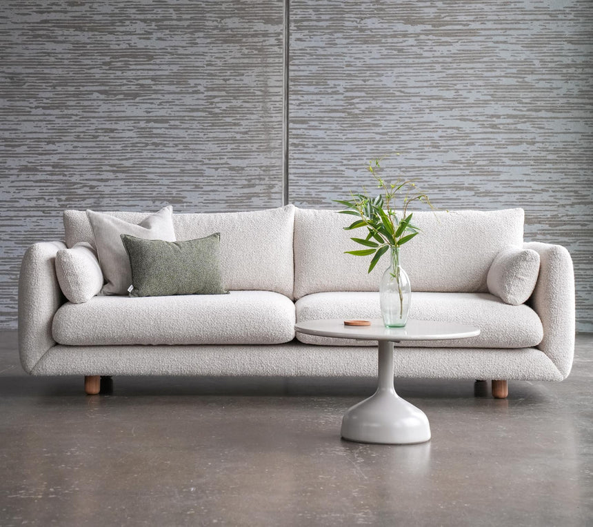 Bloom 3 személyes szövet kanapé fa lábbal