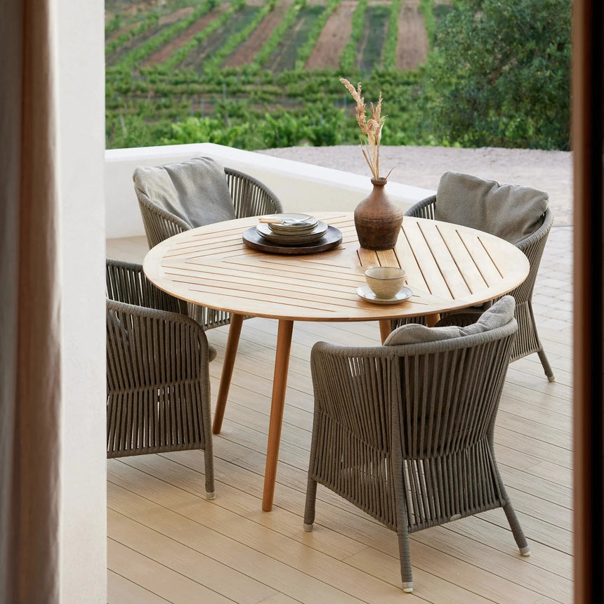 Elegance fabric chair