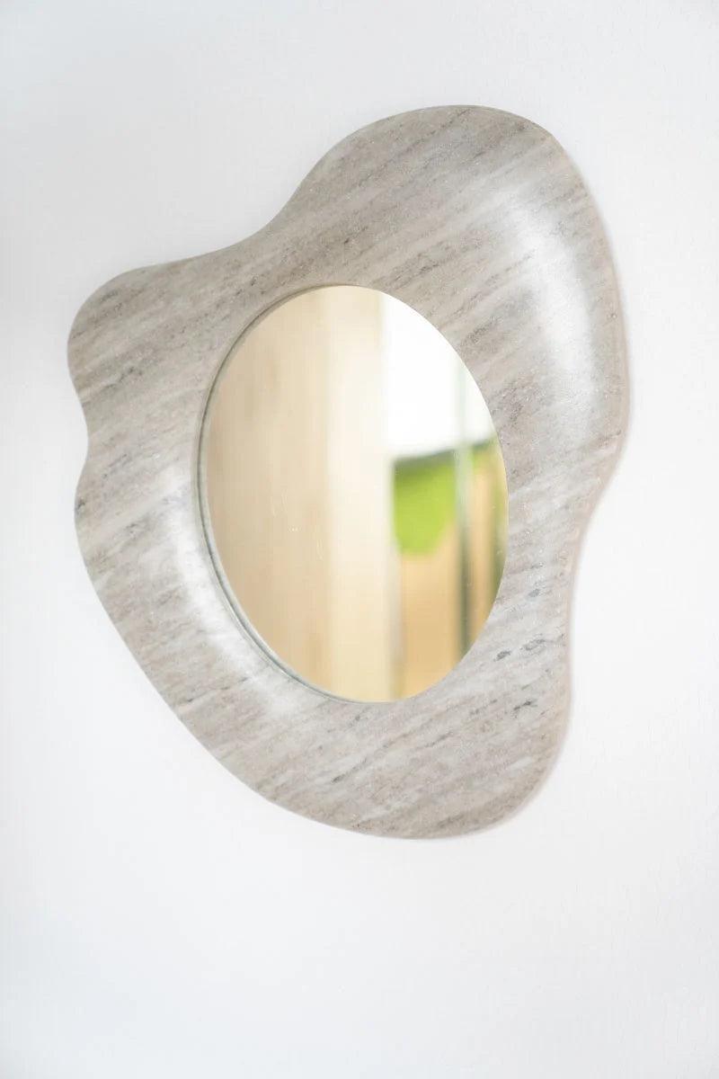 Muna marble mirror