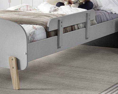 Kiddy wooden safety gate