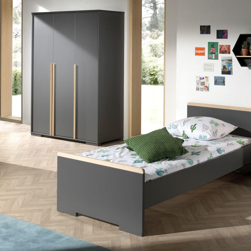 London 3-door wooden children's wardrobe