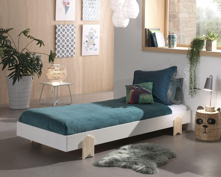 Modulo Arrow wooden children's bed, 90x200
