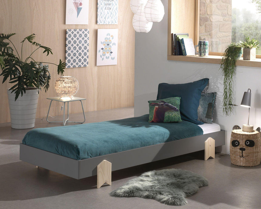 Modulo Arrow wooden children's bed, 90x200