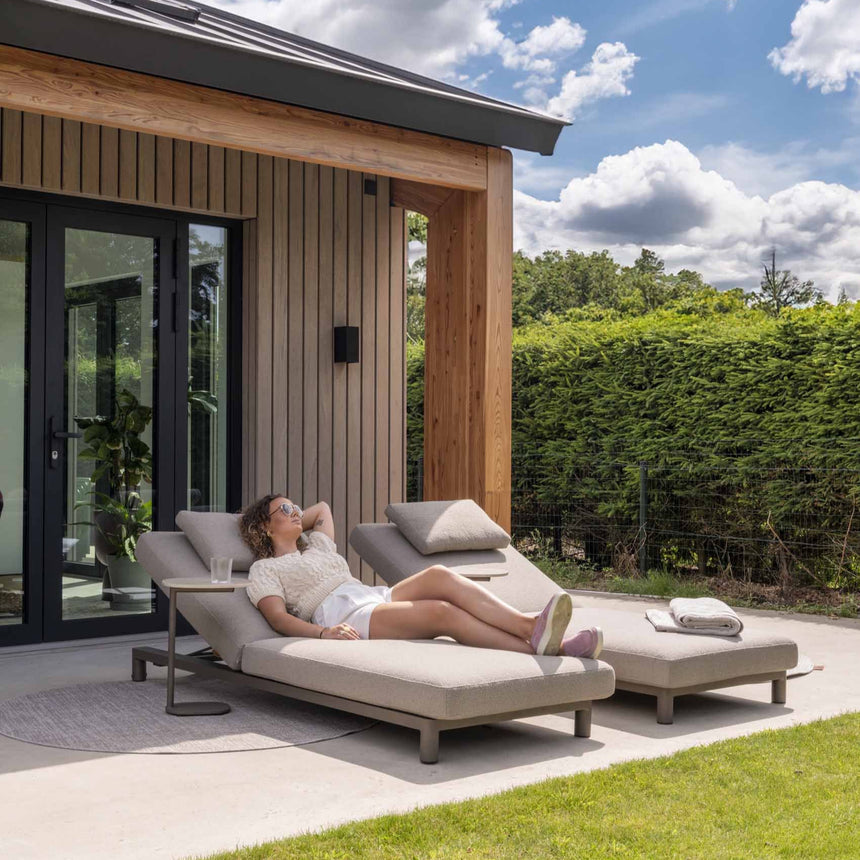 Madeira fabric sun lounger with dark brown legs