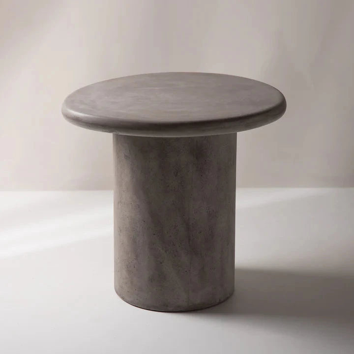 Daria concrete storage table