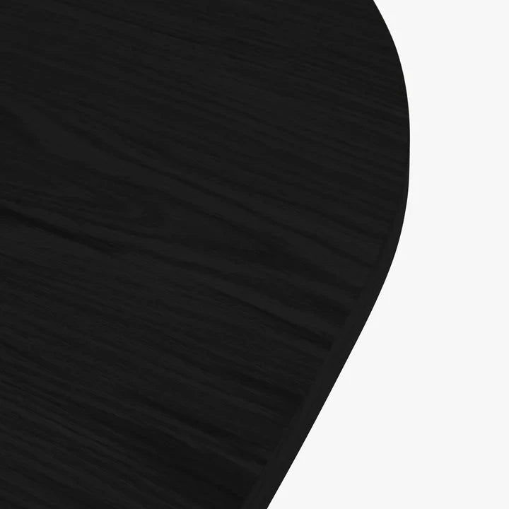 Nido extendable wooden dining table with dark brown legs