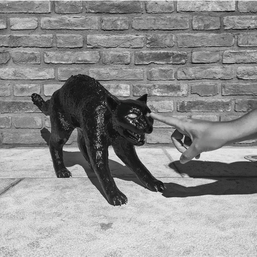 Cujo the cat műgyanta asztali lámpa-3