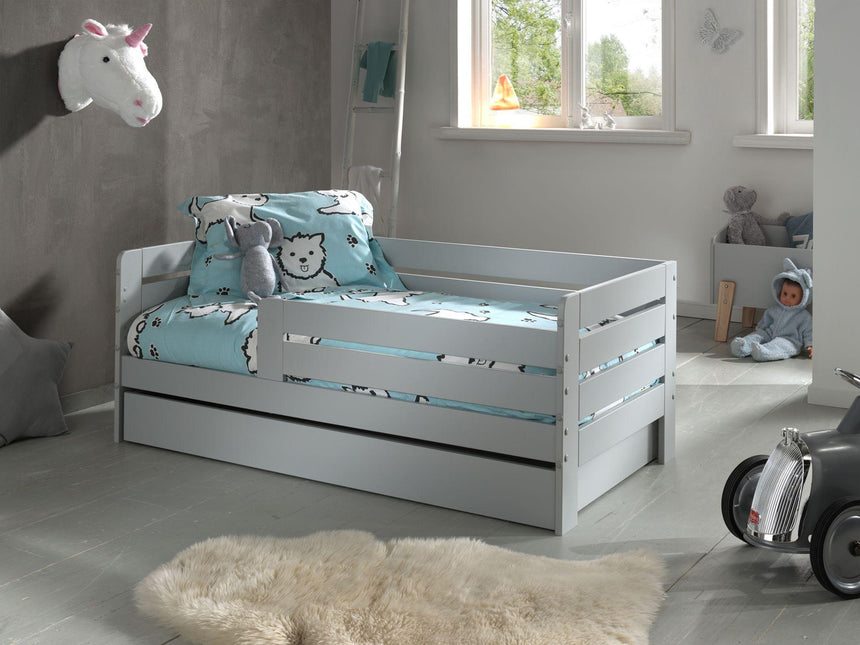 Peuterbed2 wooden children's bed, 70x140 with bed frame