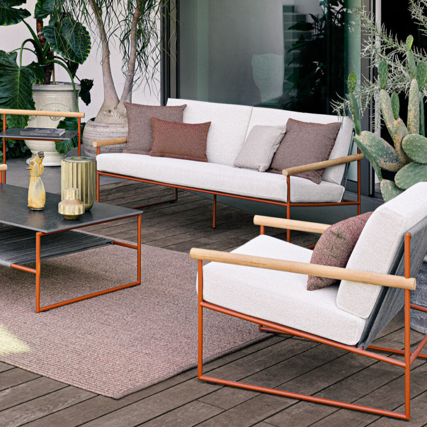 Pipe kerti dohányzóasztal