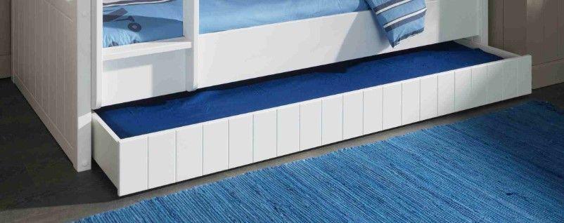 Robin wooden children's bedding holder