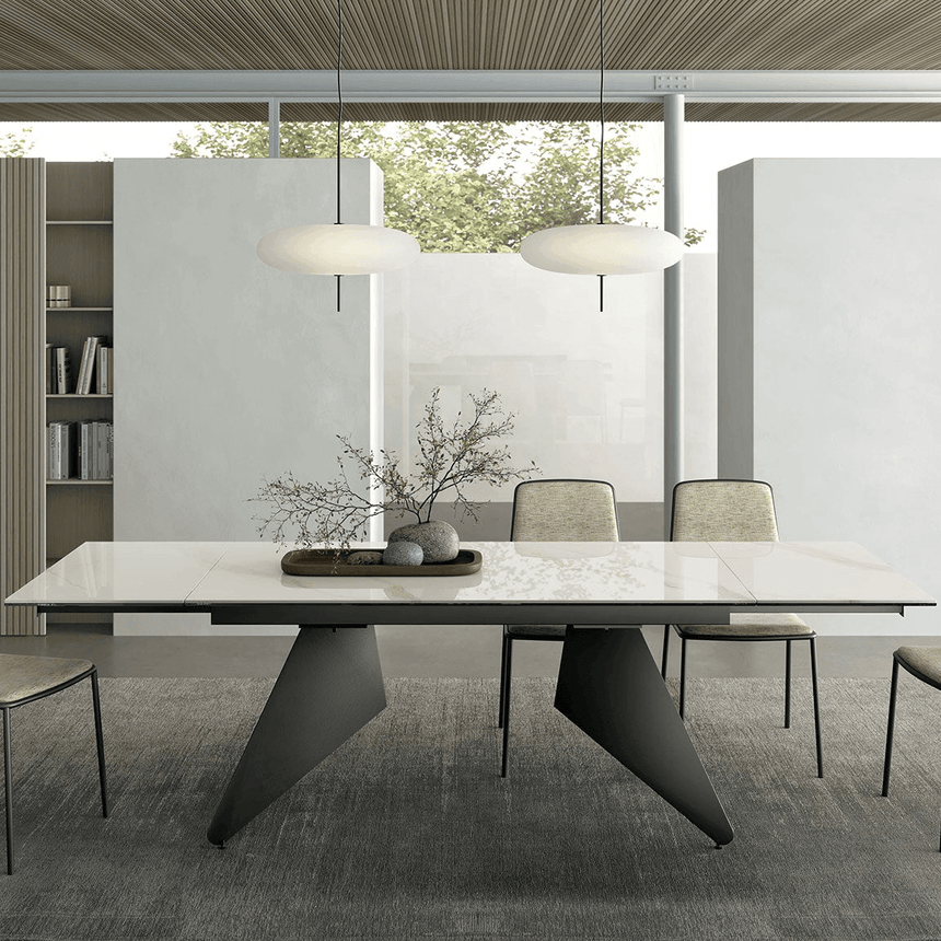Bolina dining table