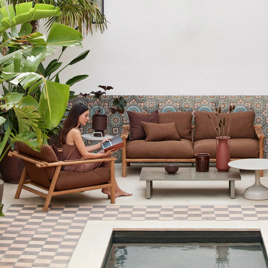 Sticks szövet kerti fotel fa lábbal