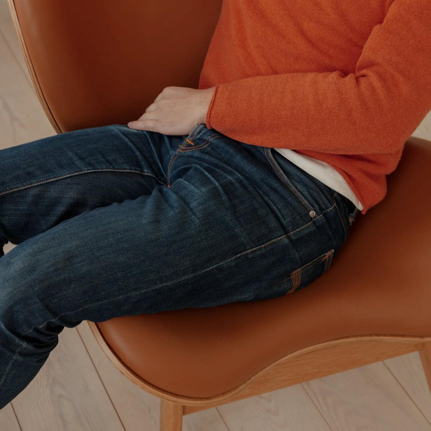 A Conversation Piece bőr magas fotel natúr kerettel