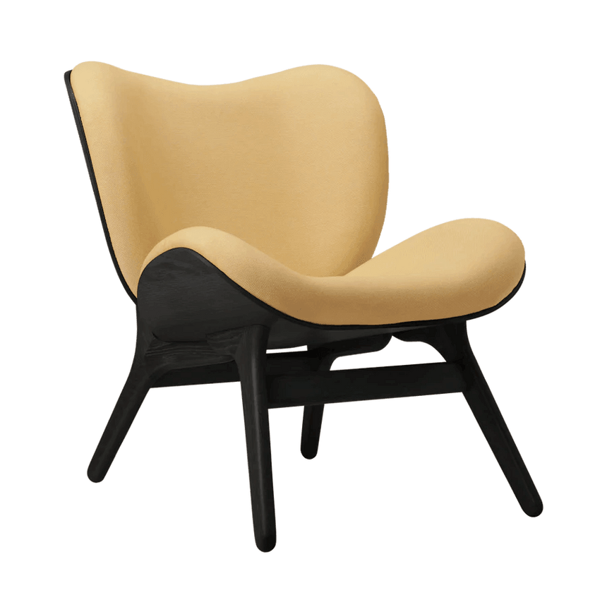 A Conversation Piece szövet fotel fekete kerettel