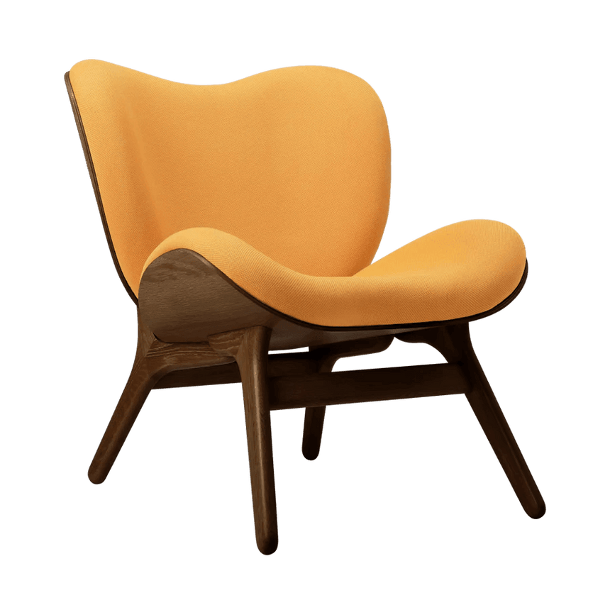 A Conversation Piece szövet fotel sötét kerettel