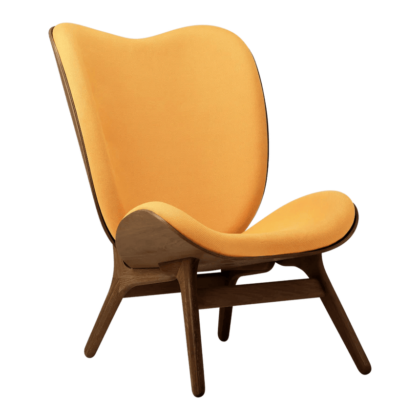 A Conversation Piece szövet magas fotel sötét kerettel