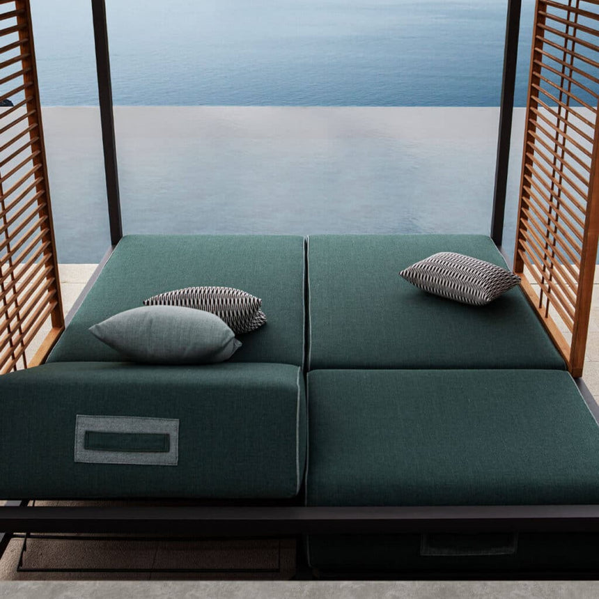 Portofino garden sofa