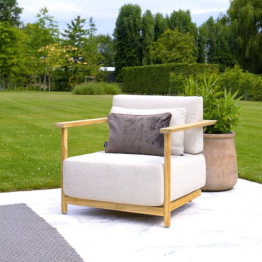 St Lucia fa kerti fotel