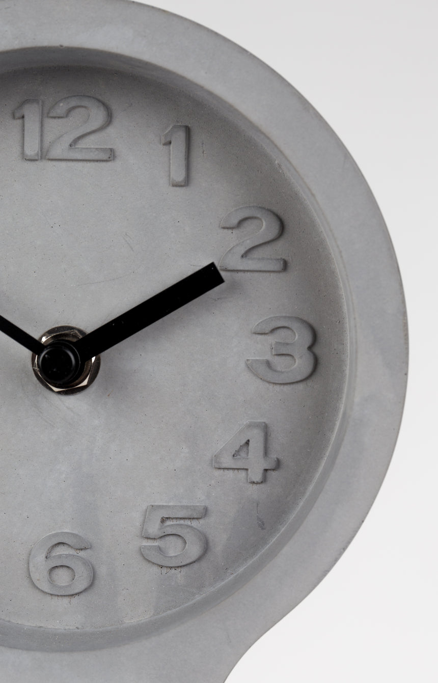 Pendulum time concrete table clock