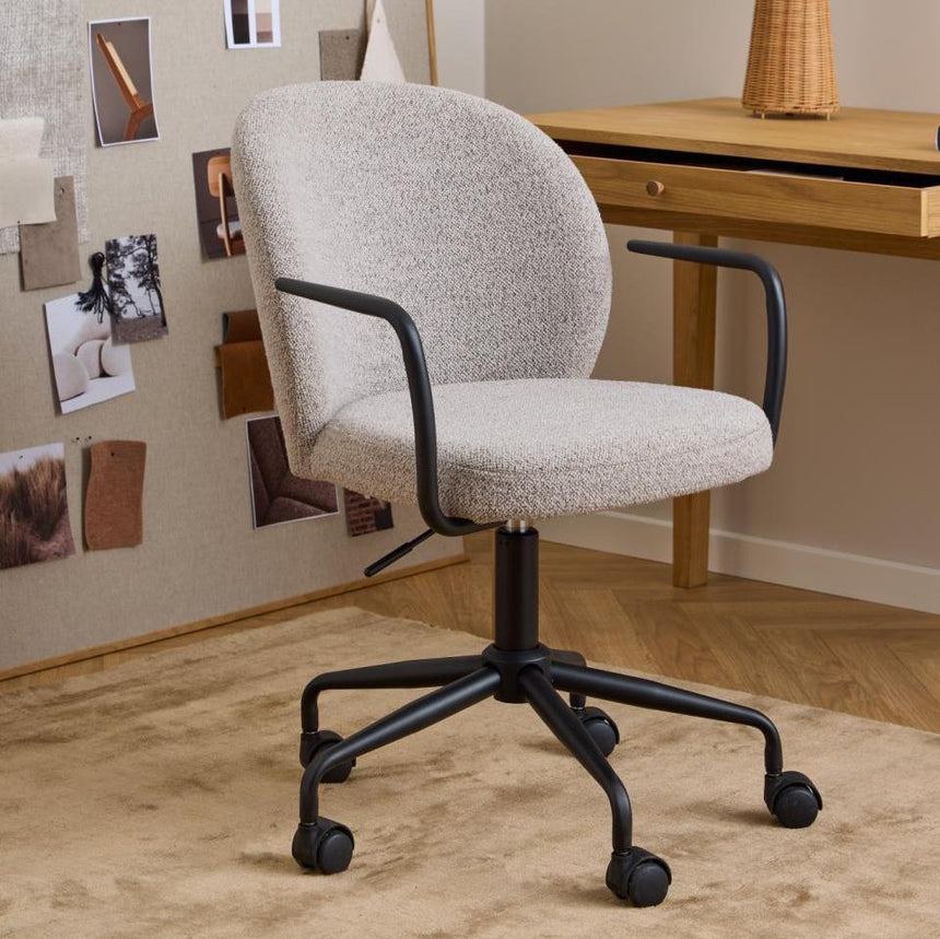 Patricia curly rolling chair