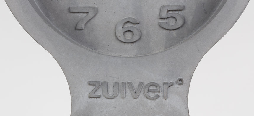 Pendulum time concrete table clock