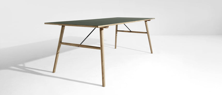 HEKLA fa asztal 208 - Dutch Home