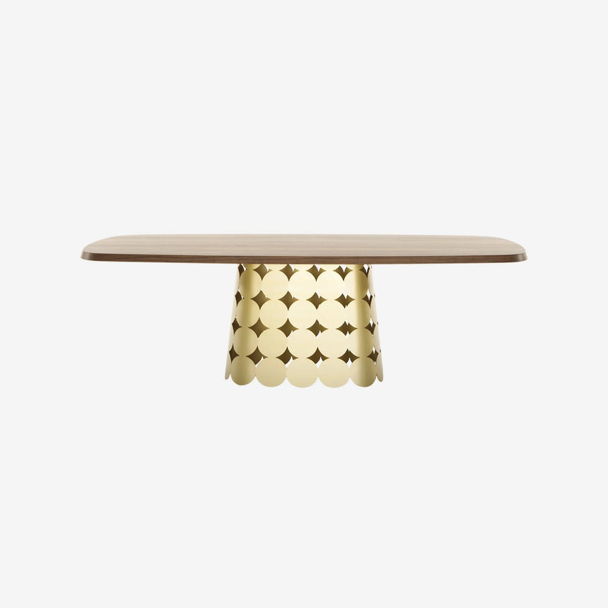 Polka dot table