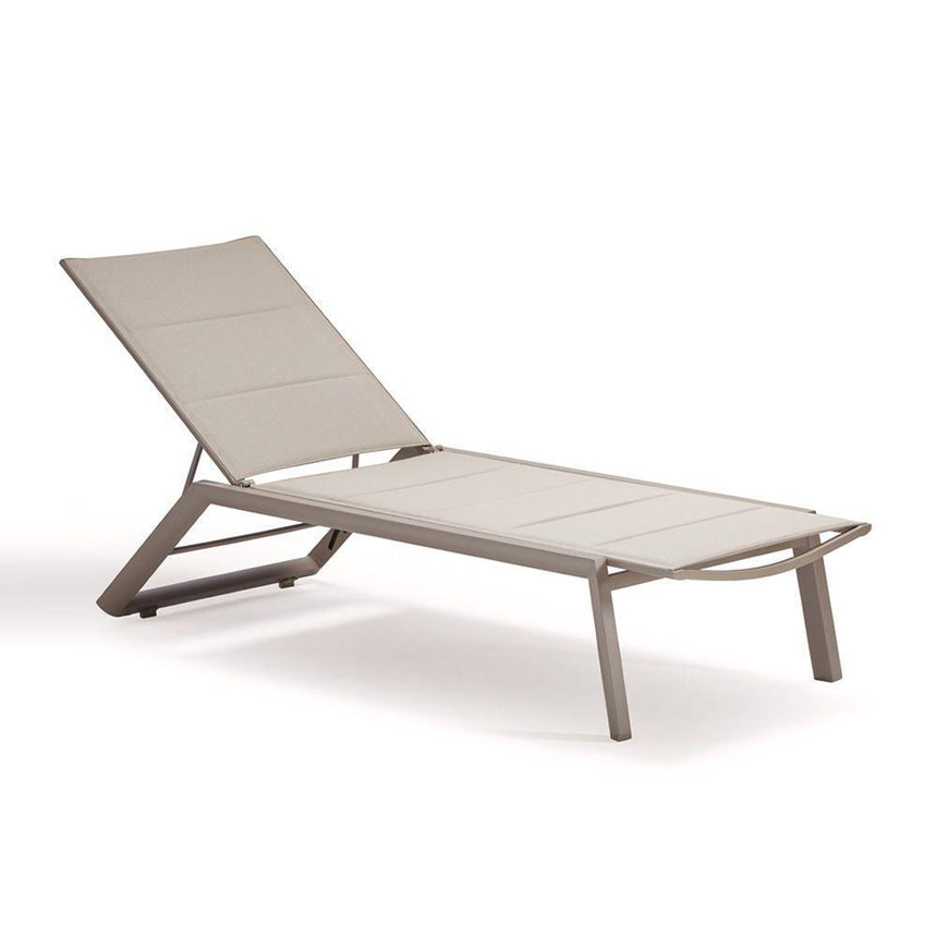 GS 924 fabric sun lounger