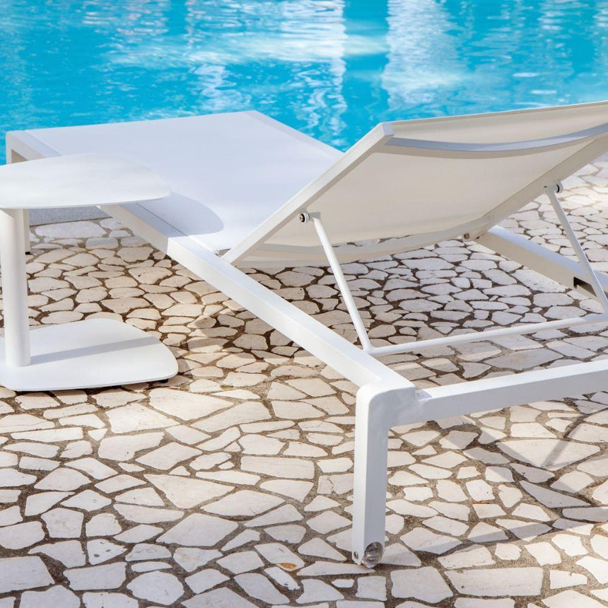 GS 927 fabric sun lounger