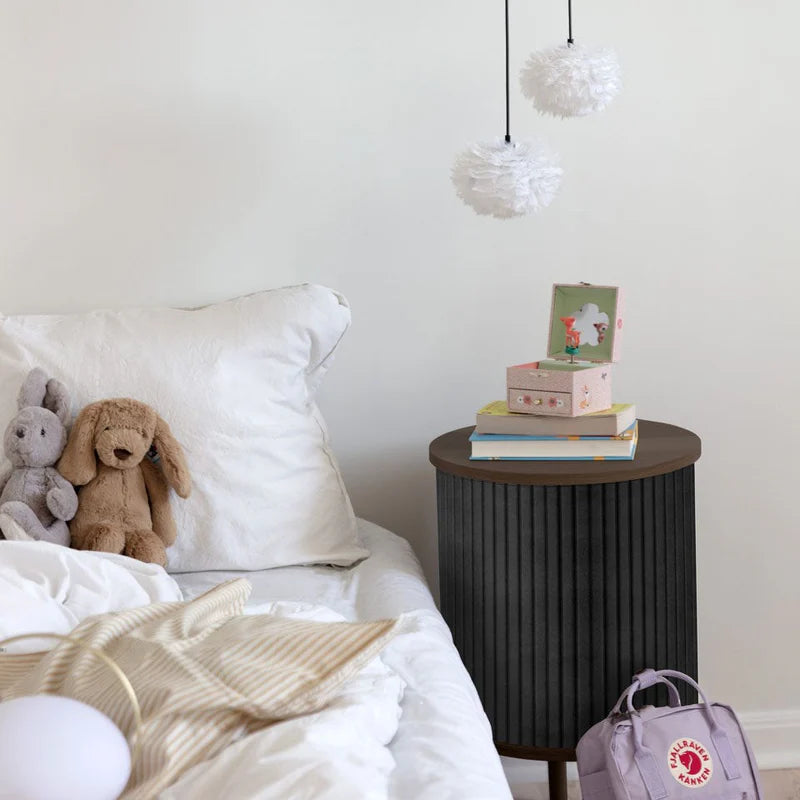 Audacious fa éjjeliszekrény sötétbarna kerettel textilbőr ajtóval