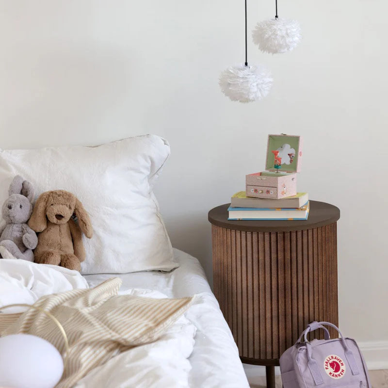 Audacious fa éjjeliszekrény sötétbarna kerettel textilbőr ajtóval